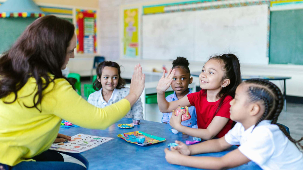 Comparison of the Top 5 TEFL Course Providers