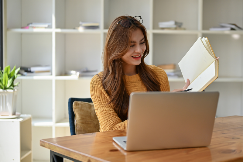 A Day in the Life of an Online English Teacher