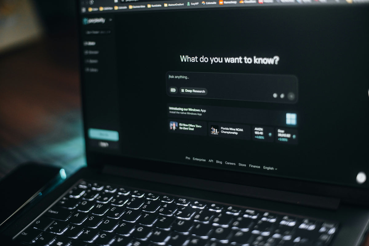 Image of computer showing AI in TEFL