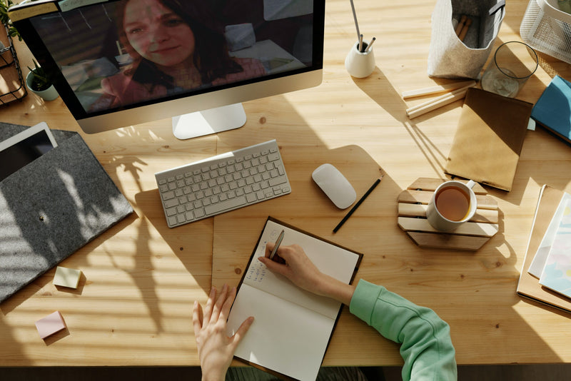 Top 8 Hacks to Becoming a Successful Freelance Online English Teacher