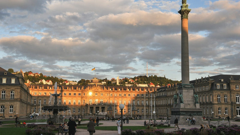 Schlossplatz square in Stuttgart with the New Palace behind open lawns