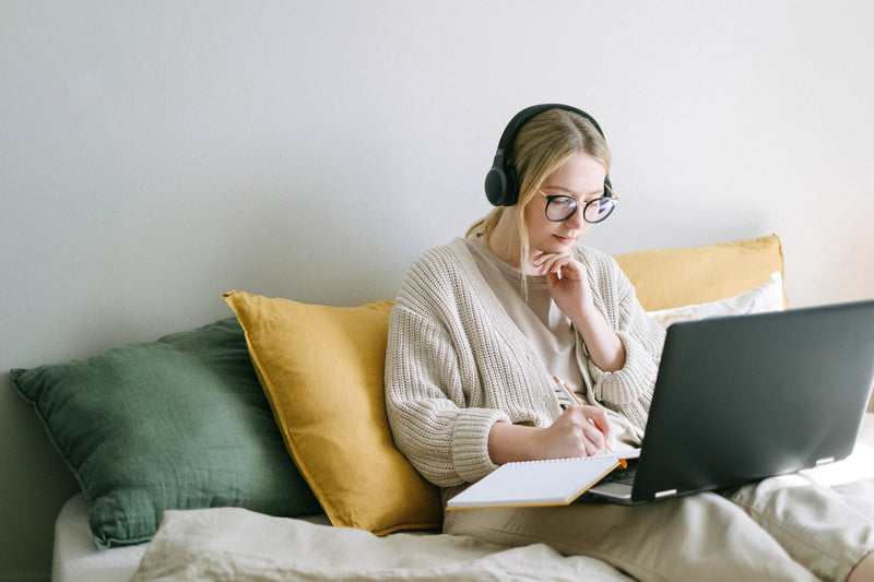 Top 9 Outstanding Websites for Teaching English Language Resources